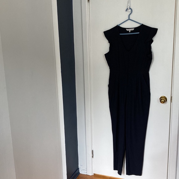 Navy blue jumpsuit (size 8) - Picture 2 of 3
